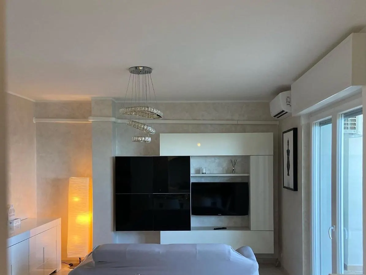 Bari Nalasia Beach Apartment Italie
